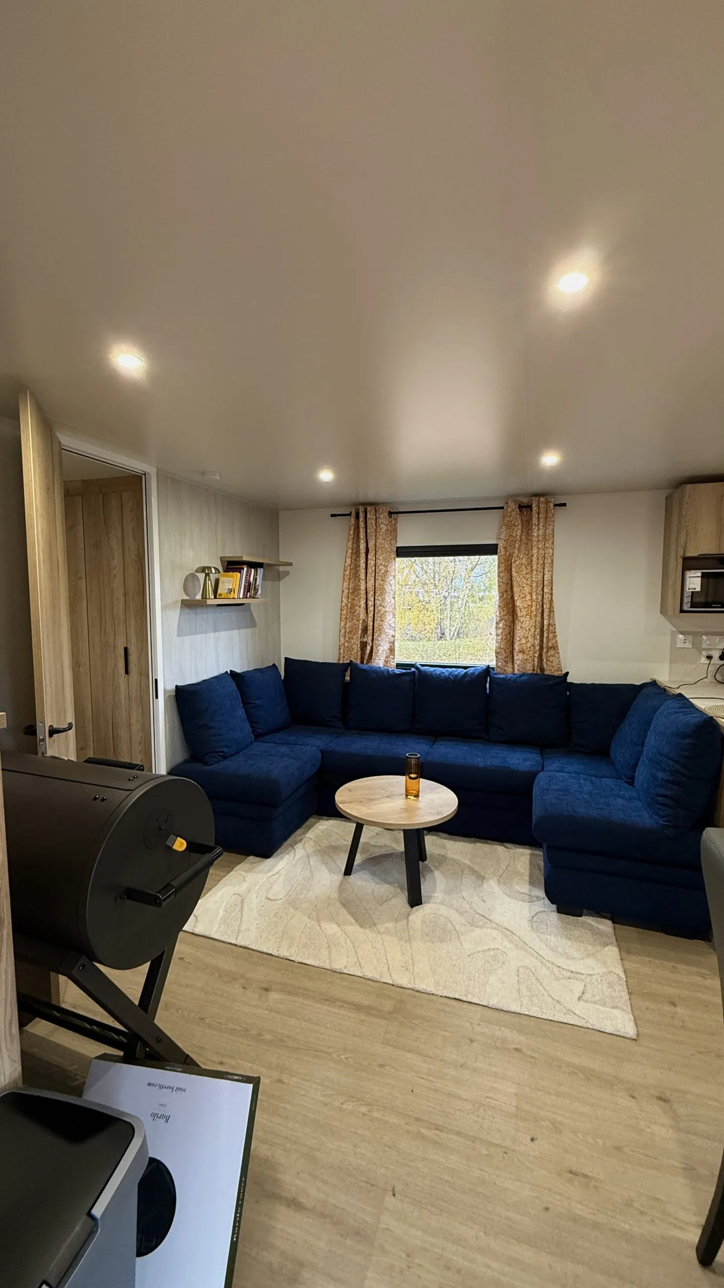 Lounge met grote hoekbank